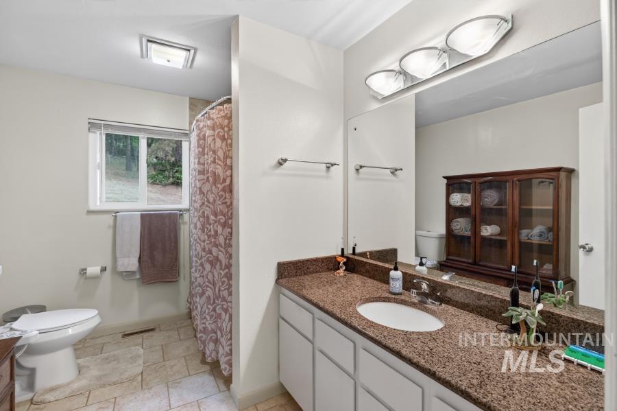 723 E F St. Property Photo 18