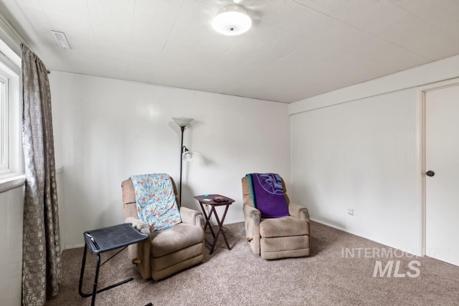 723 E F St. Property Photo 23