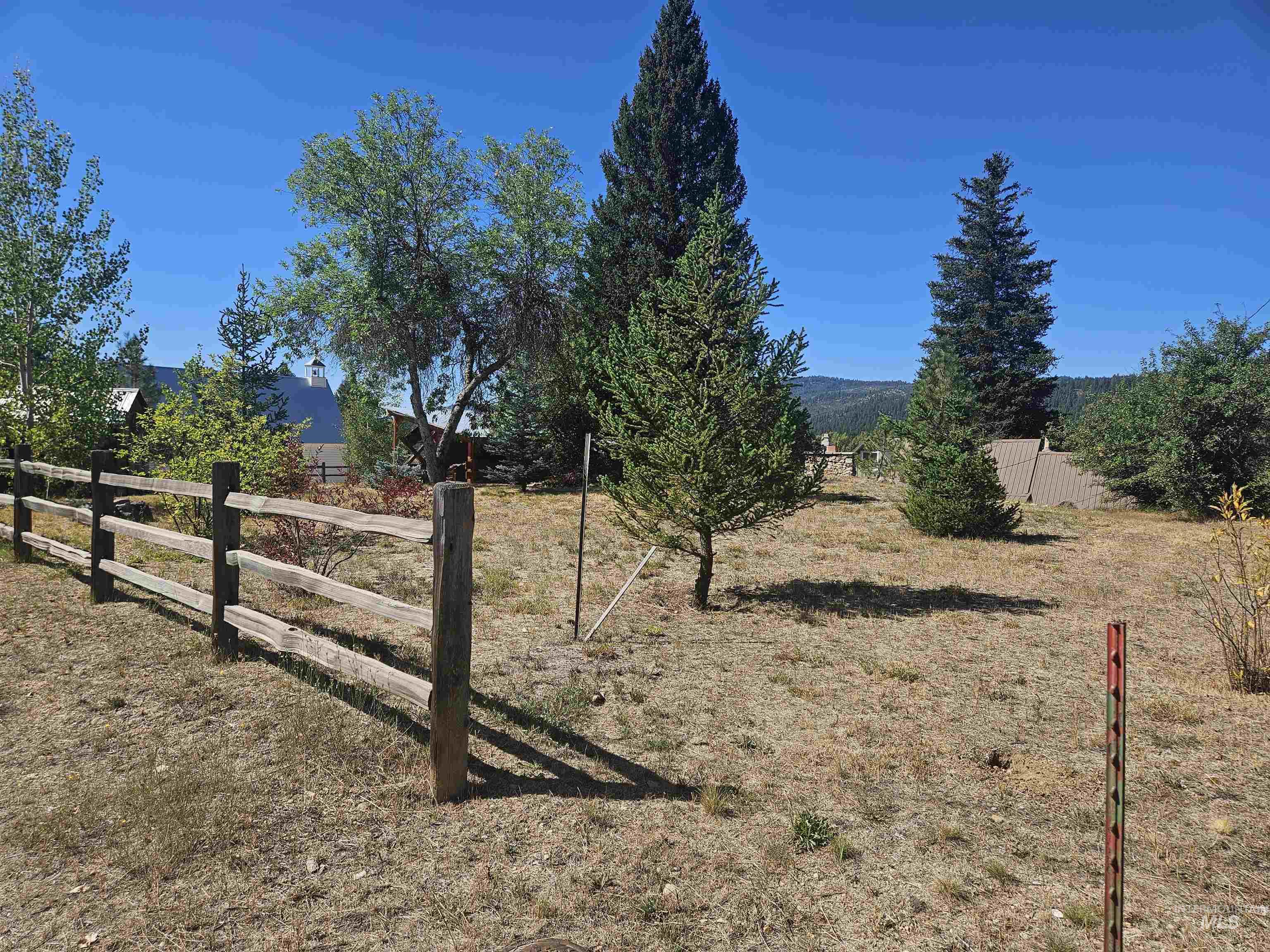204 E Walulla Street Property Photo 1