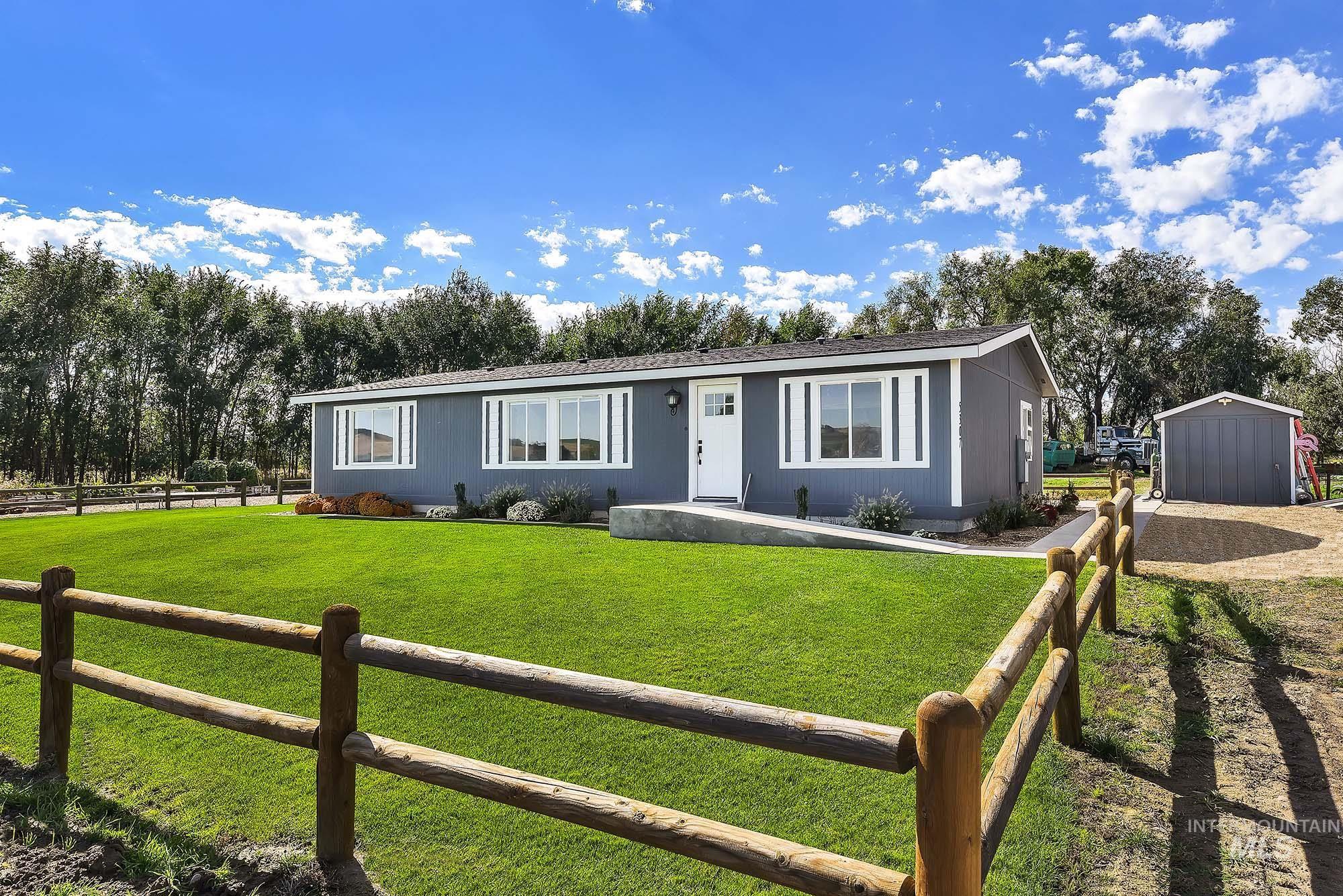5307 Old Bruneau Hwy Property Photo 3