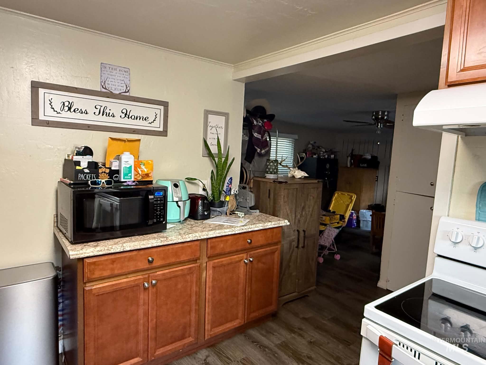 728 Grangemont Road Property Photo 14