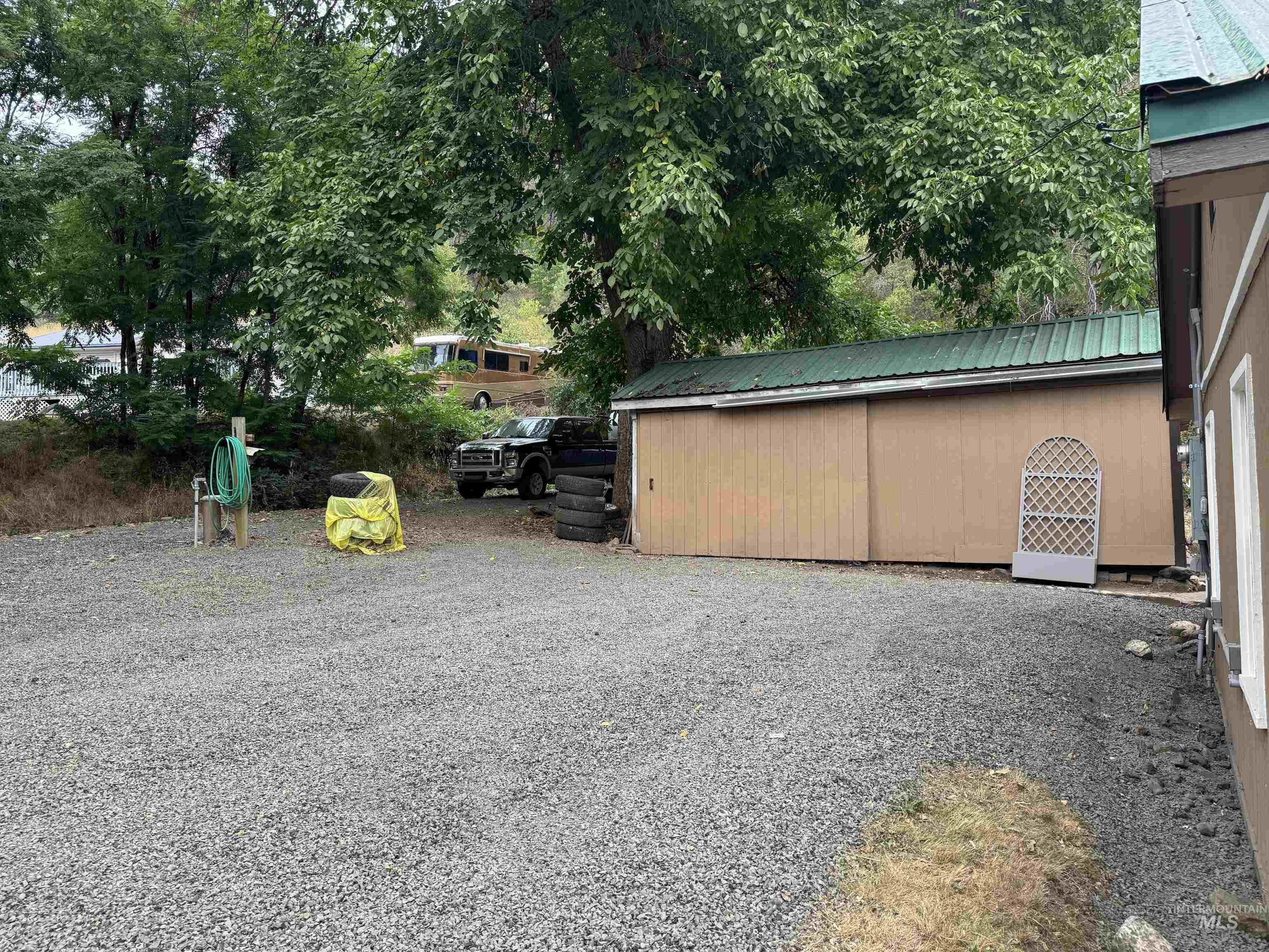 728 Grangemont Road Property Photo 33