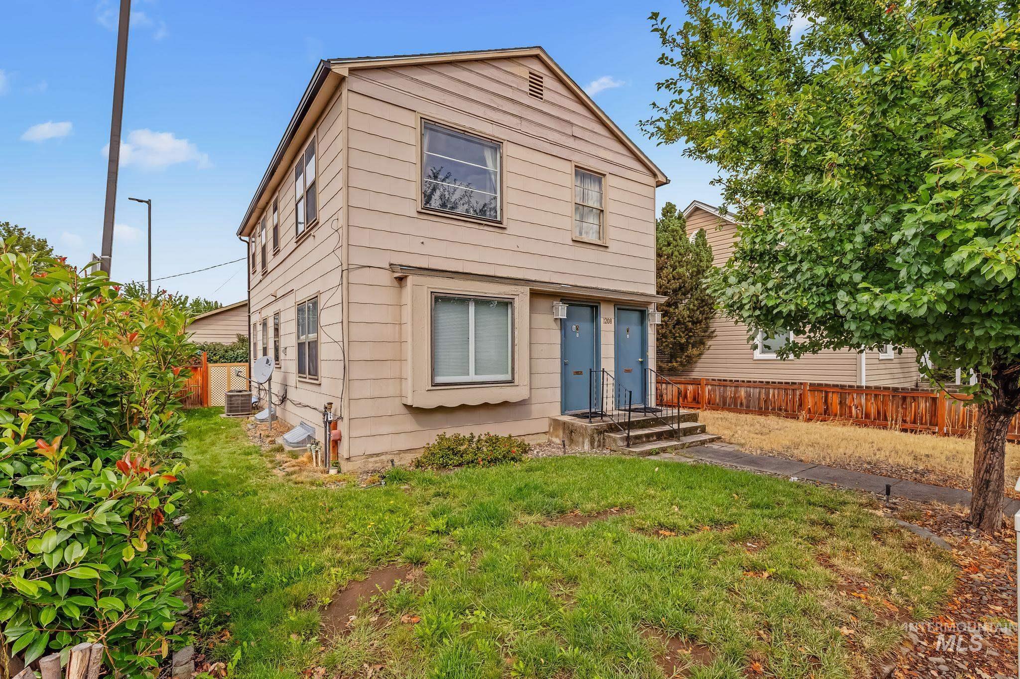 1208 8th St Property Photo 4