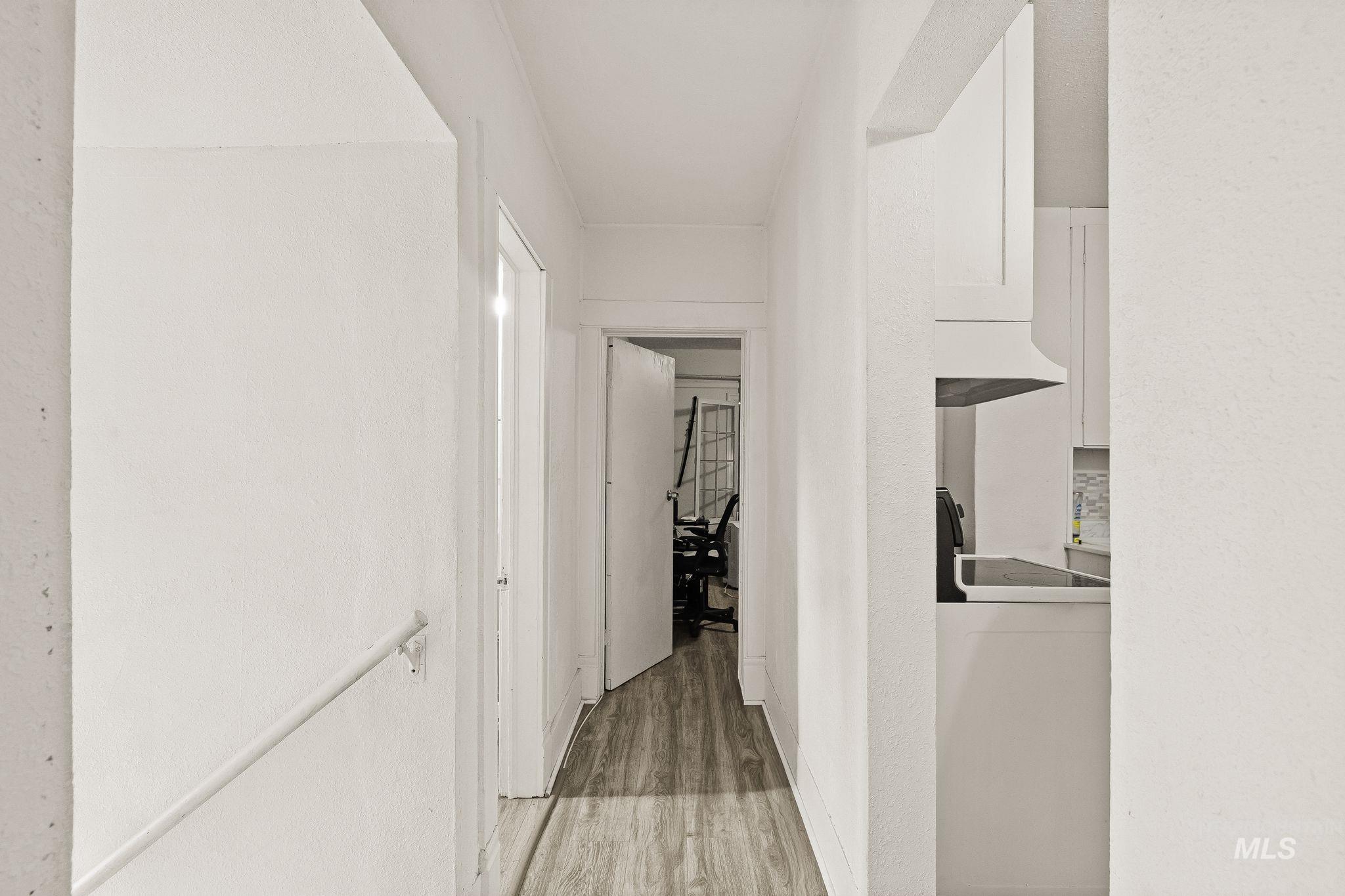 716 10th St Property Photo 10