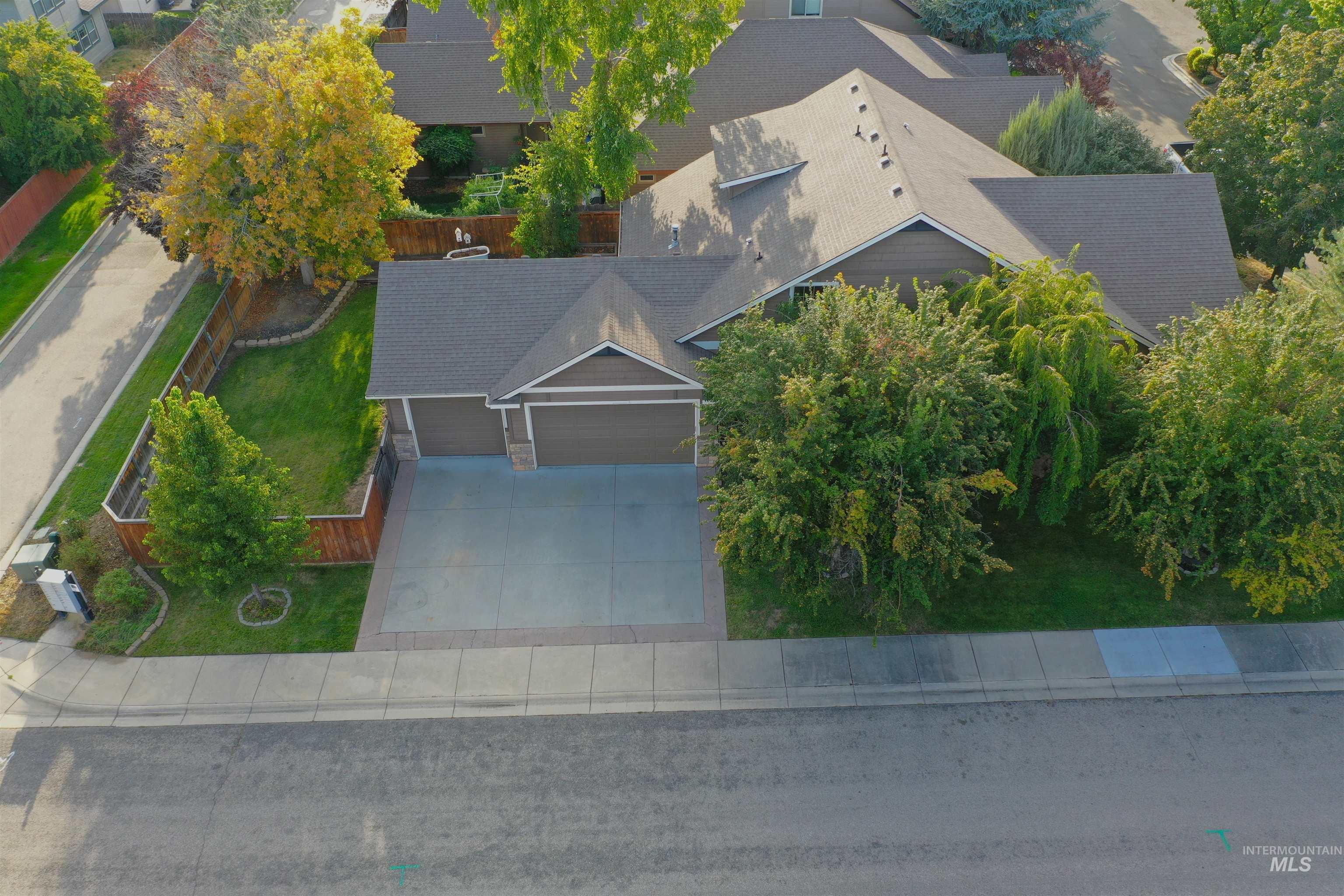 10251 W Brownstone Dr Property Photo 5