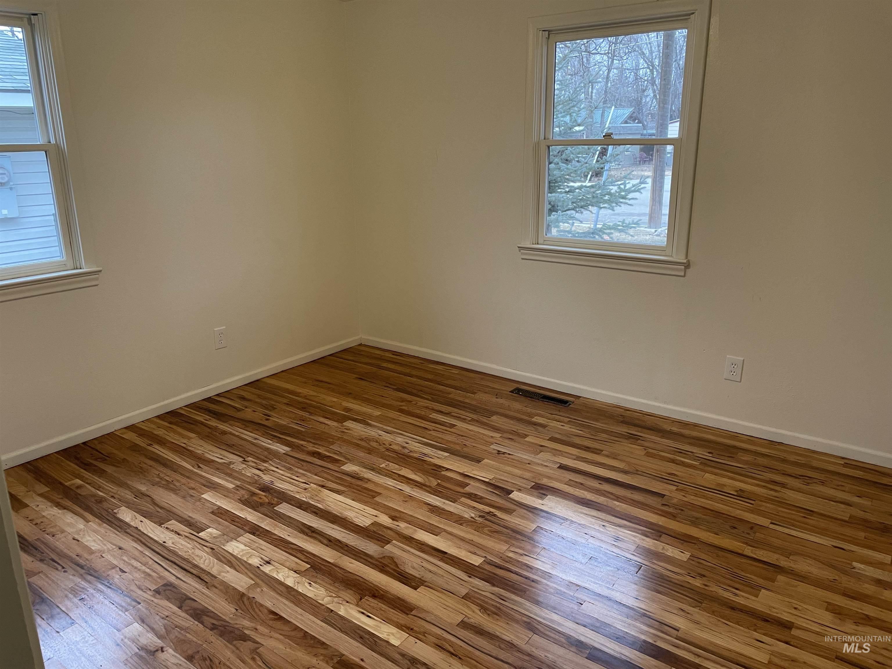 3311 W Cherry Property Photo 13