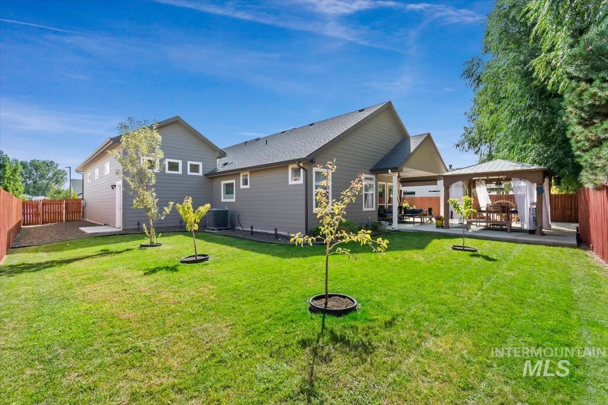 3806 Palisades Avenue Property Photo 35