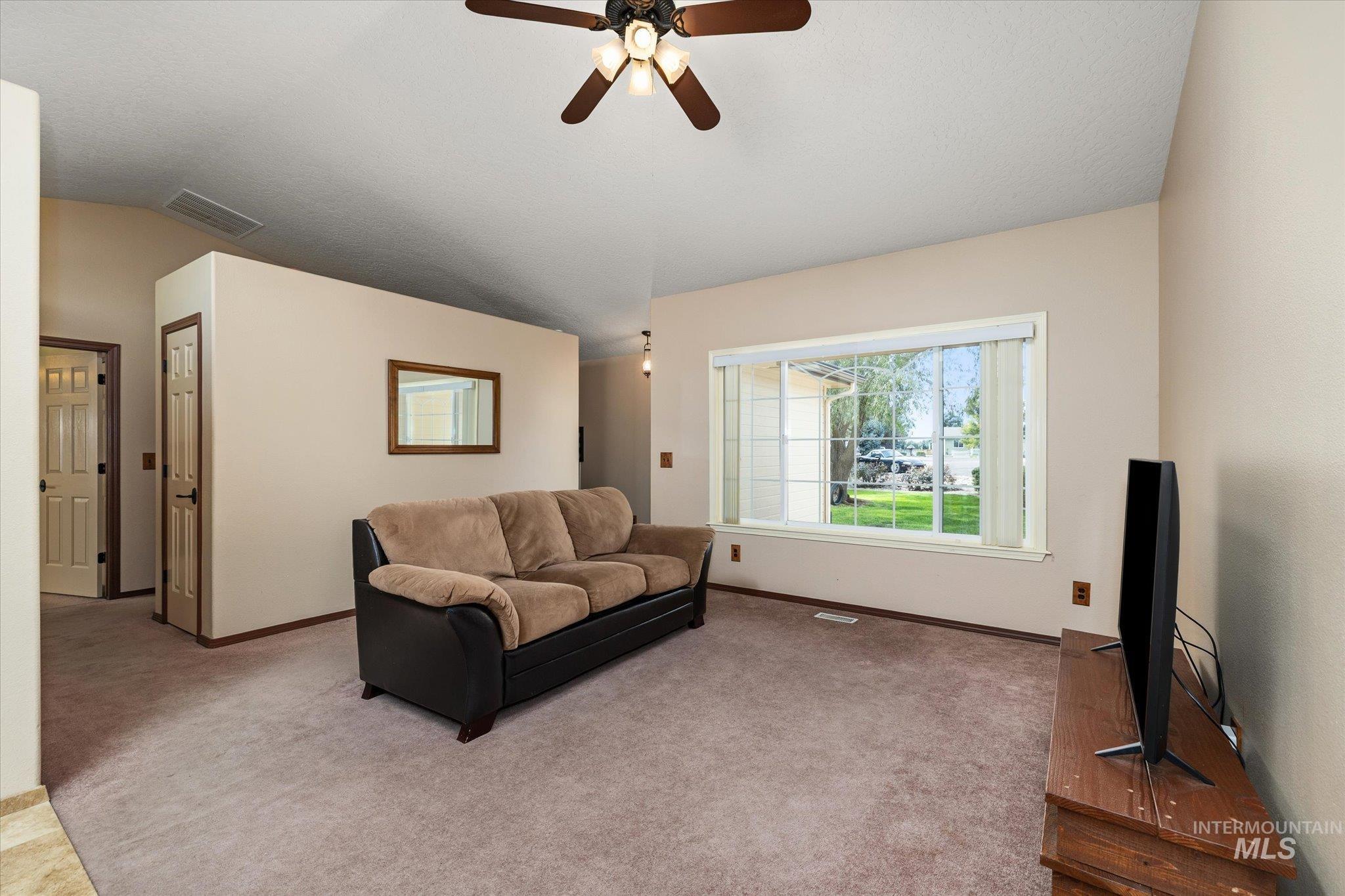 322 Buckskin Ct Property Photo 7