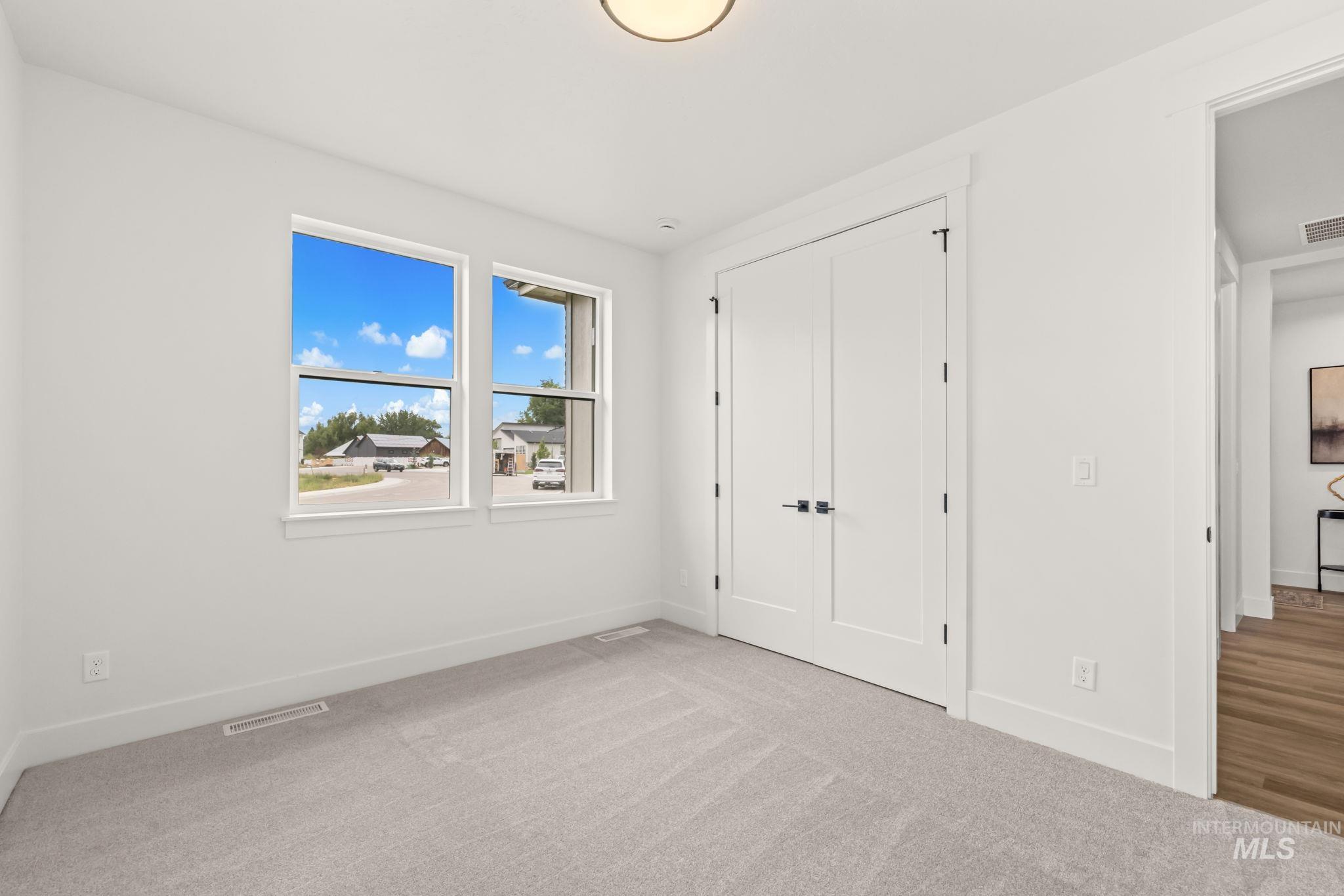 468 W Millstone St Property Photo 23