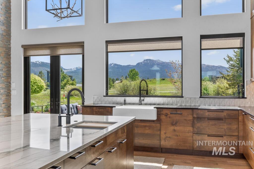 14036 Hideaway Court Property Photo 12