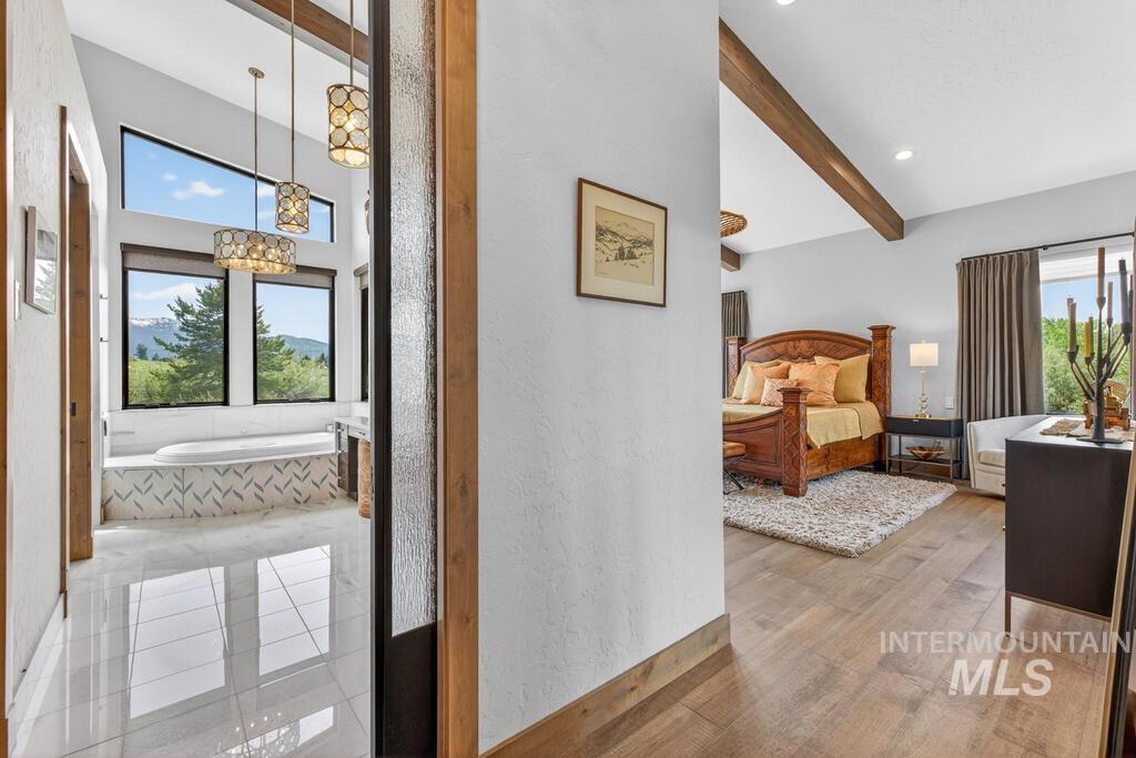 14036 Hideaway Court Property Photo 17