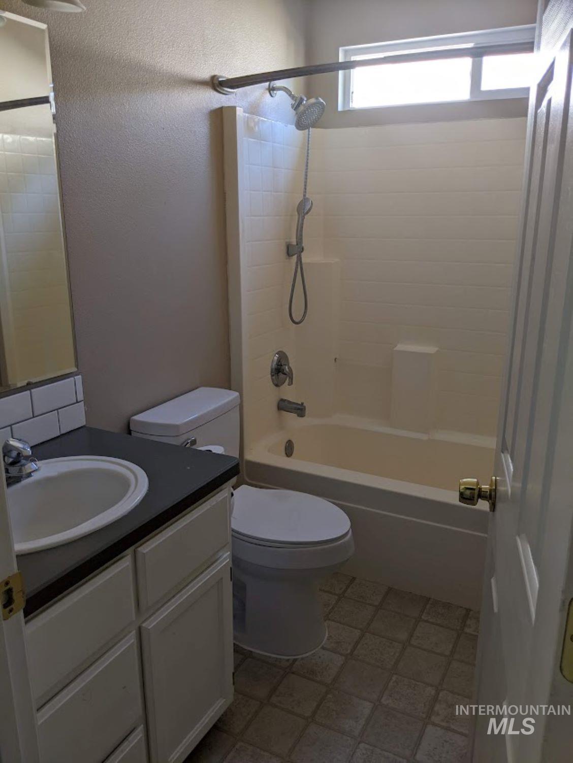 3253 N Lilyturf Ave - Home For Rent Property Photo 11