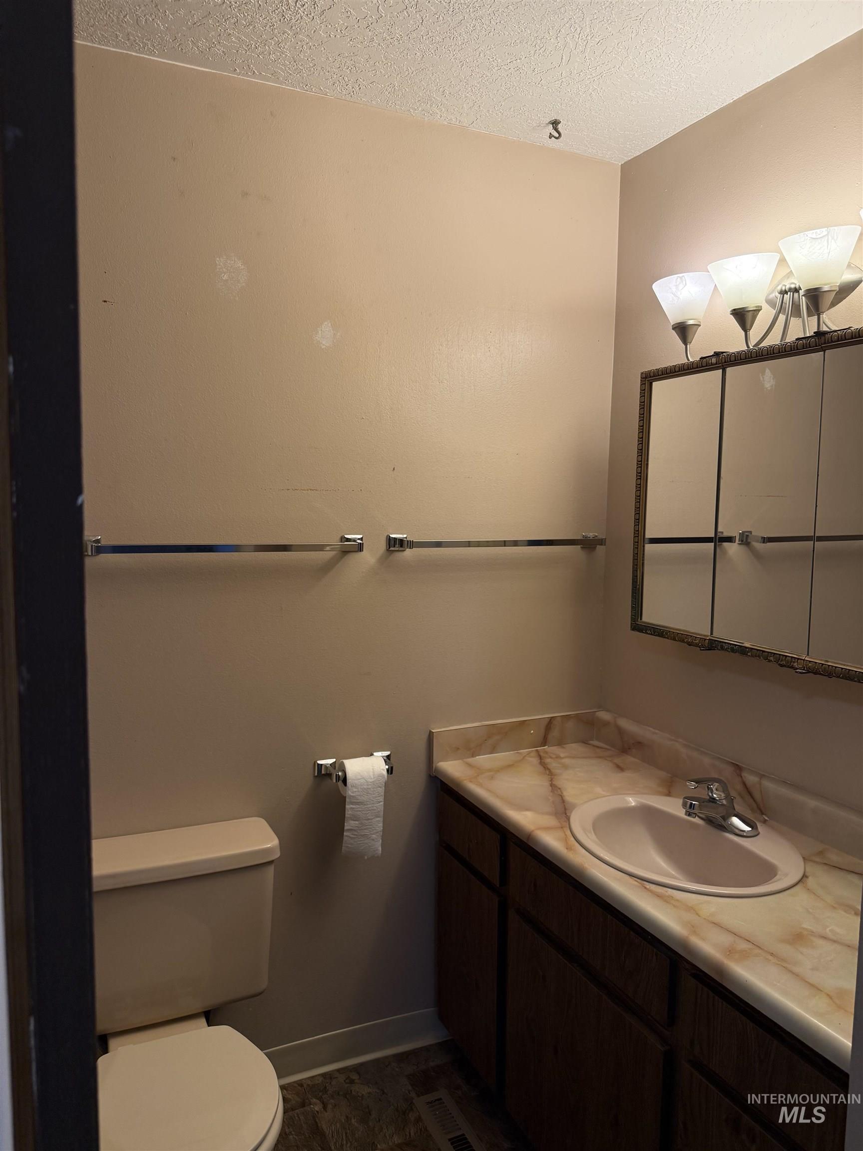 485 Park Terrace Dr. Property Photo 10