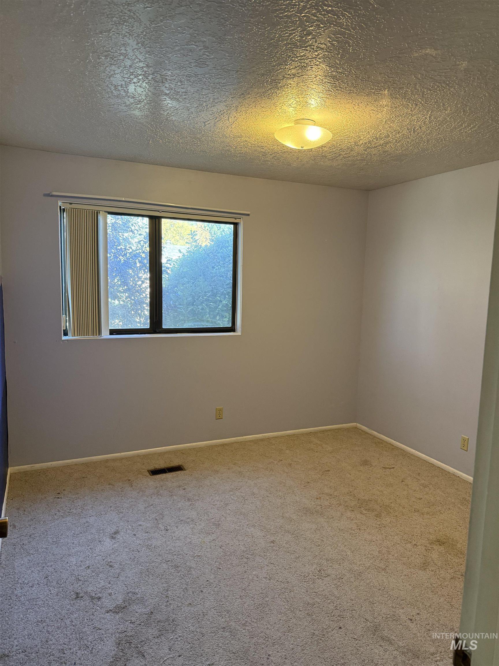 485 Park Terrace Dr. Property Photo 13