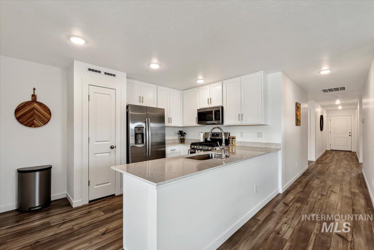 14393 Skys End Ct Property Photo 14