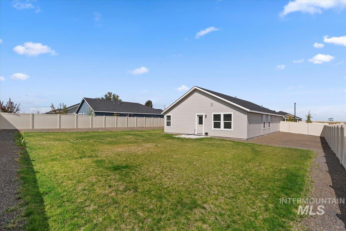 14393 Skys End Ct Property Photo 34