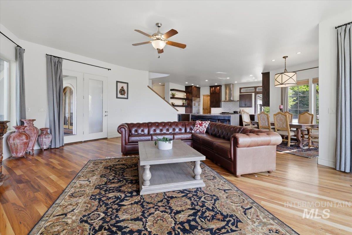 179 N Al Fresco Pl Property Photo 15
