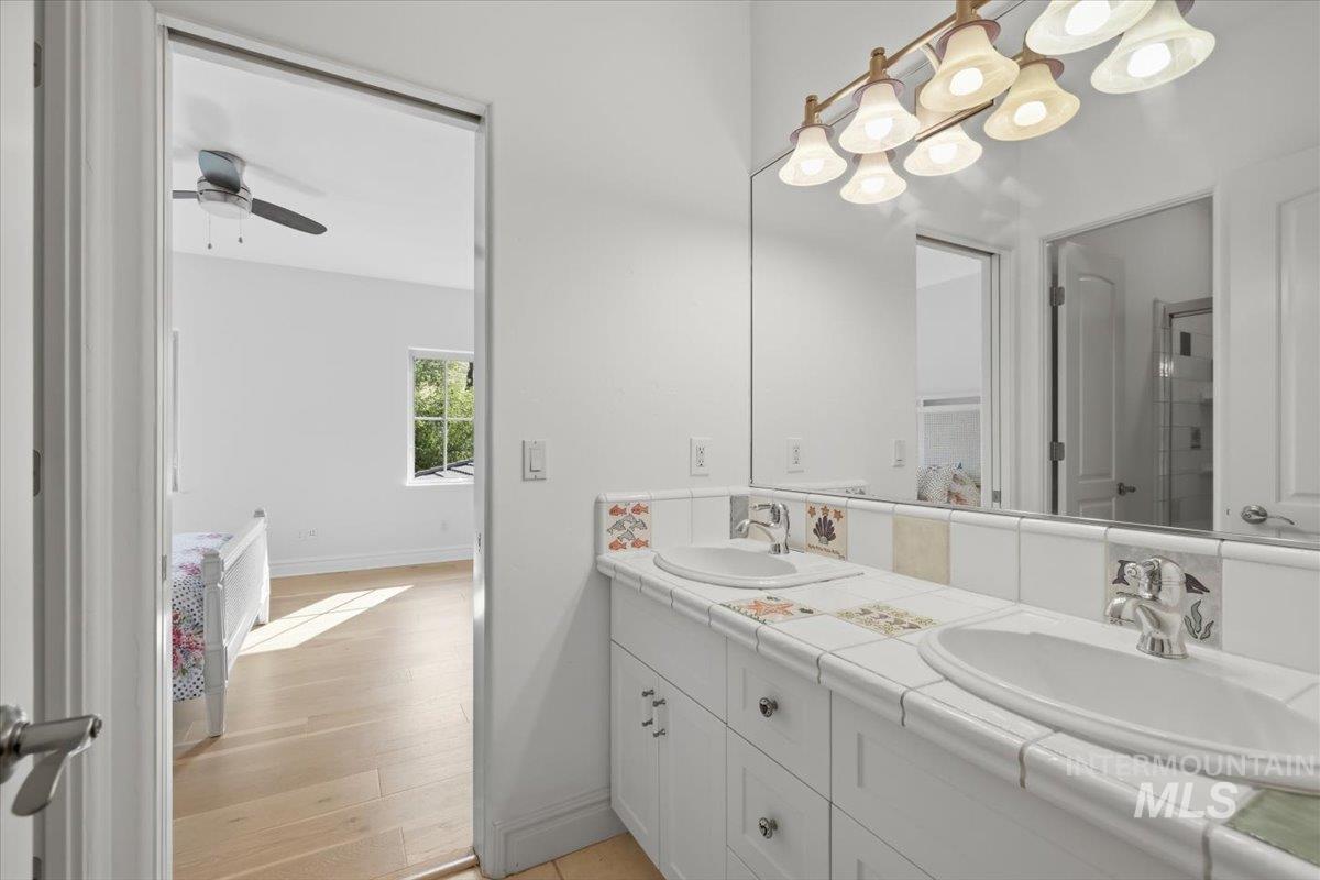 179 N Al Fresco Pl Property Photo 25