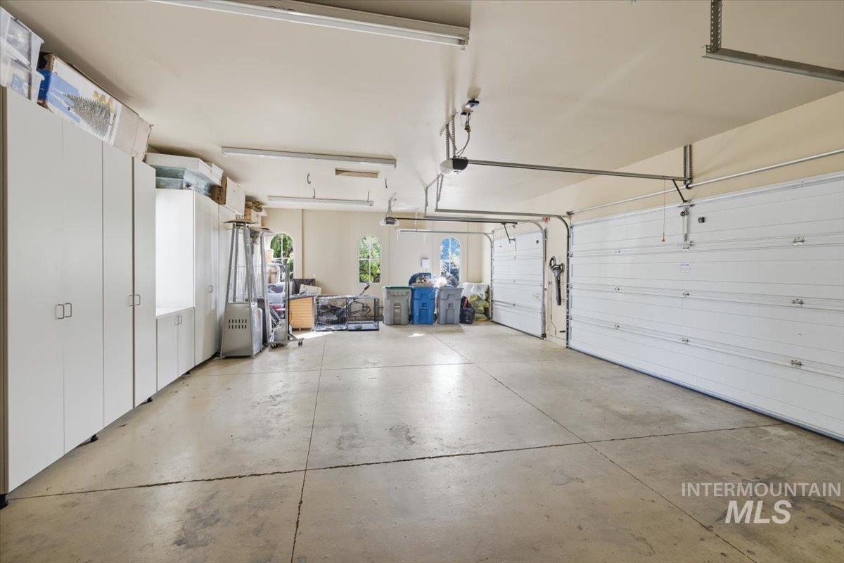 179 N Al Fresco Pl Property Photo 38