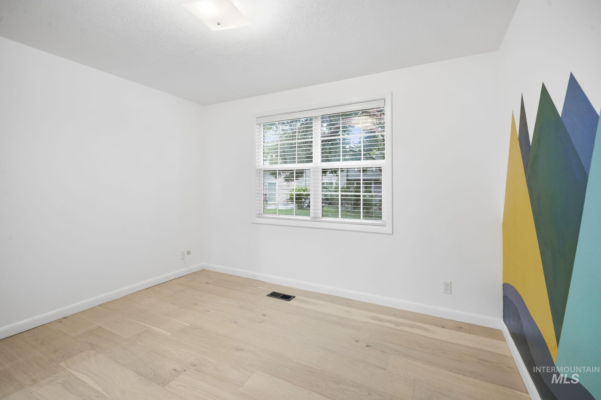 3113 S Fallingbrook Property Photo 19