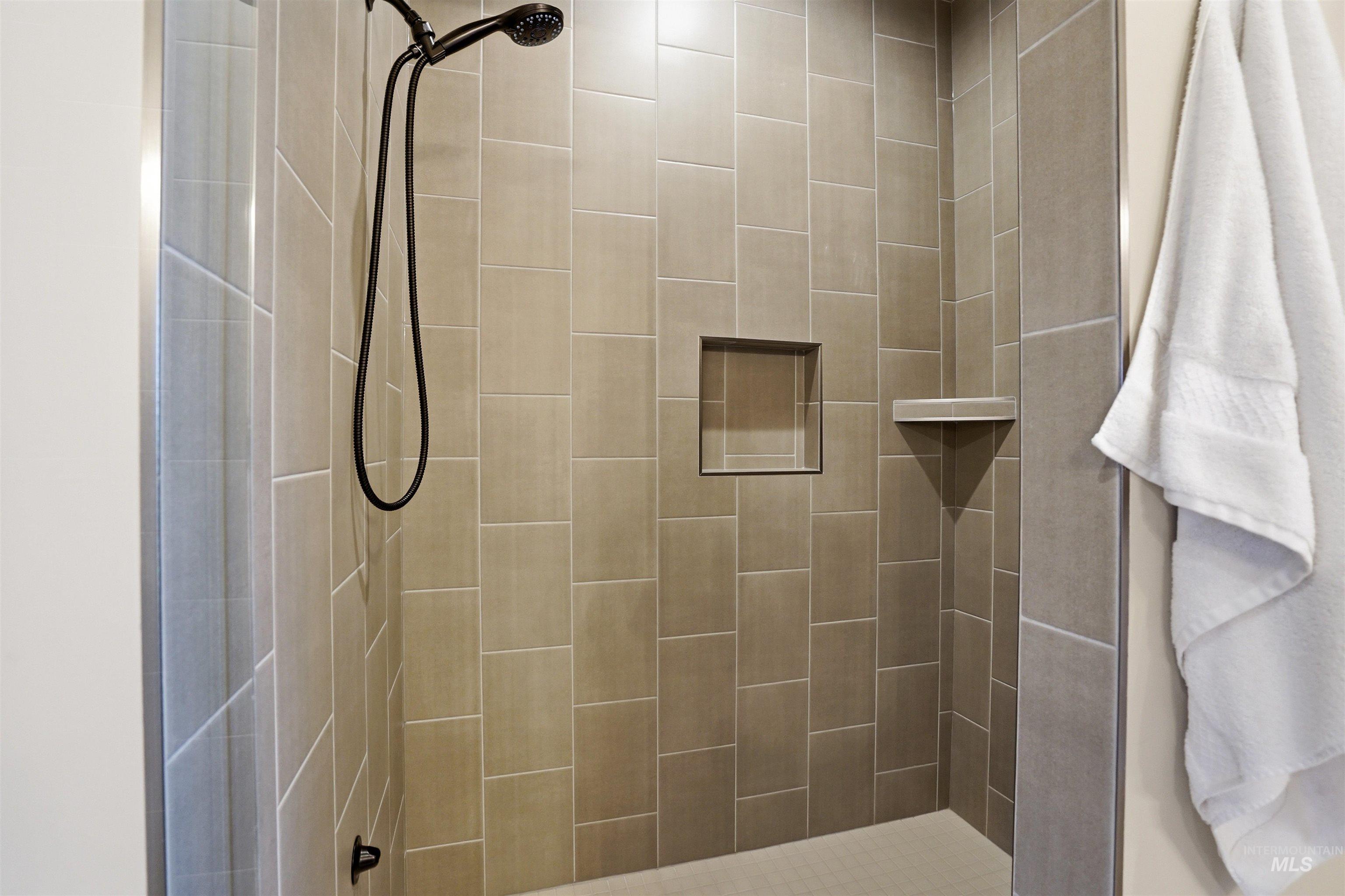239 S Eagles Roost Way Property Photo 23