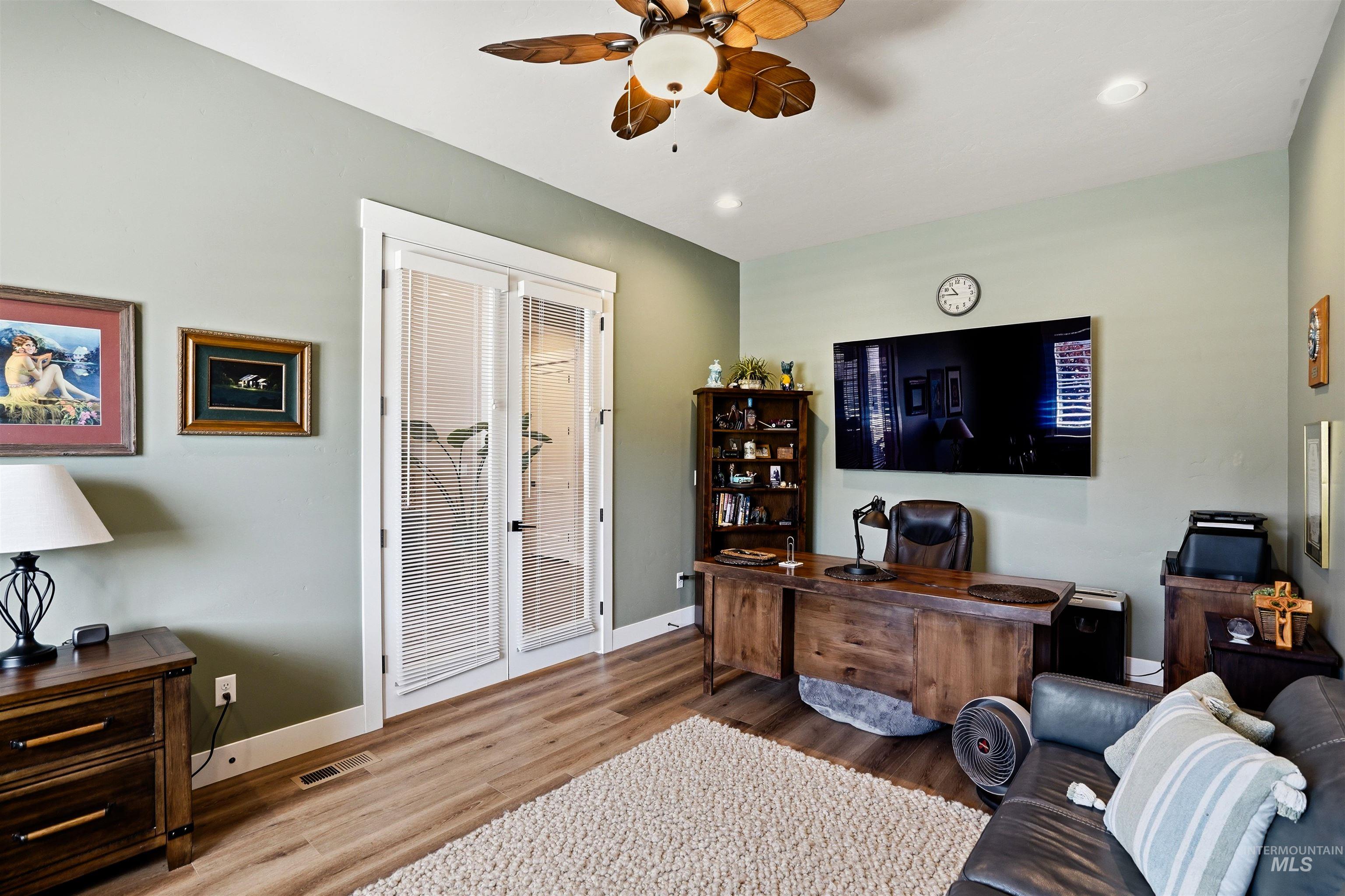 239 S Eagles Roost Way Property Photo 25