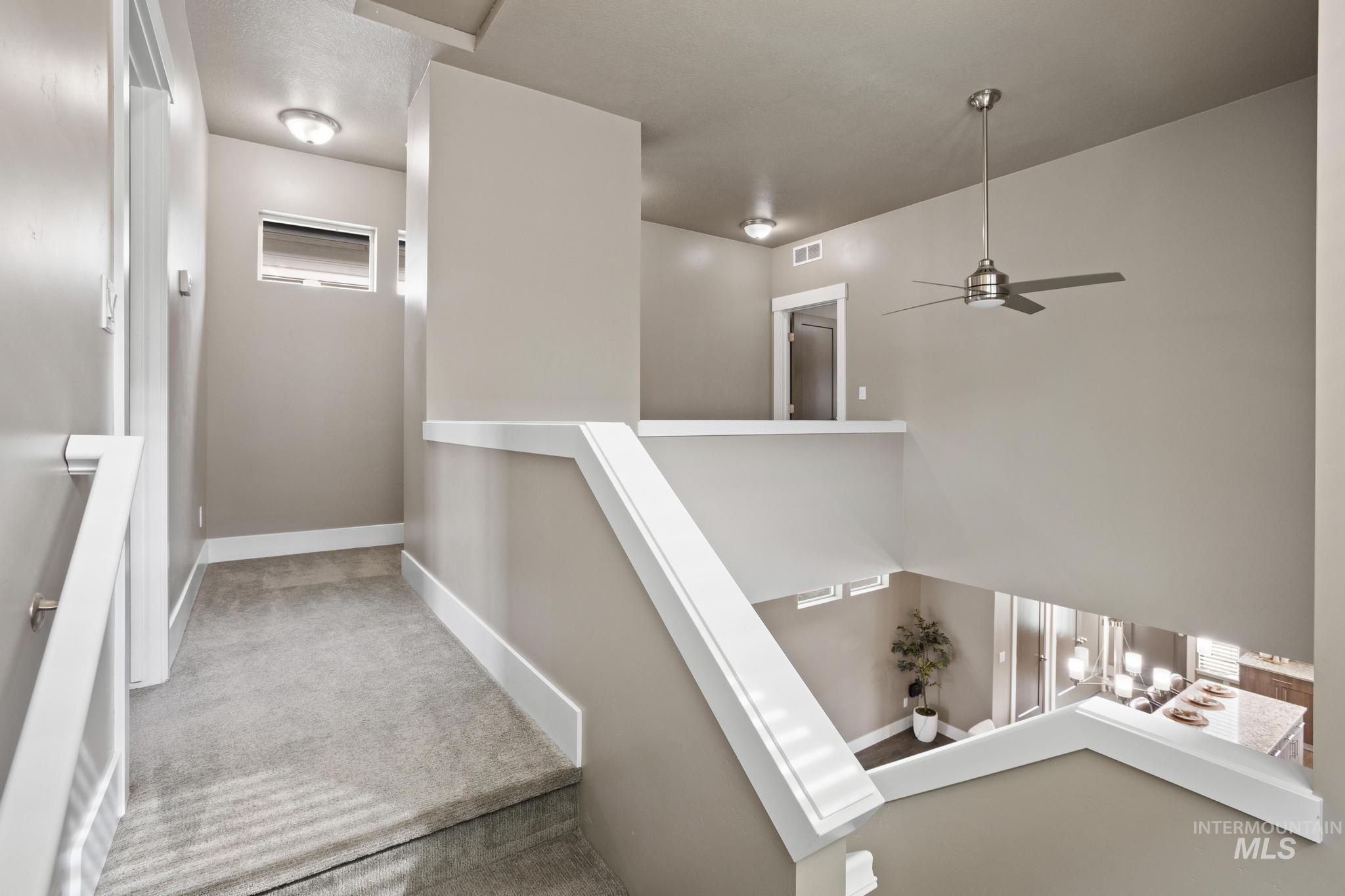 1205 W Melrose St Property Photo 17