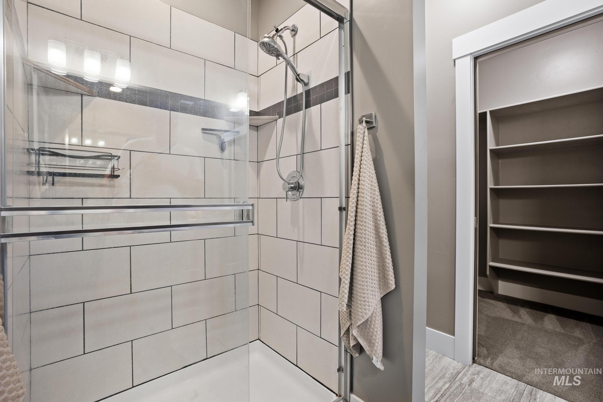 1205 W Melrose St Property Photo 29