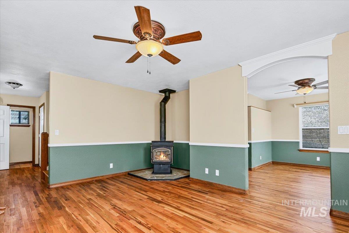 6970 Pearl Rd Property Photo 11