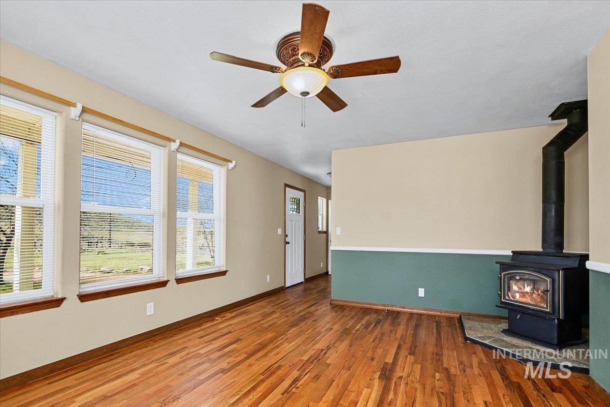 6970 Pearl Rd Property Photo 14
