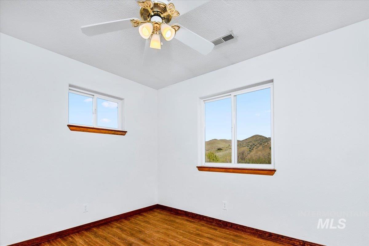 6970 Pearl Rd Property Photo 30