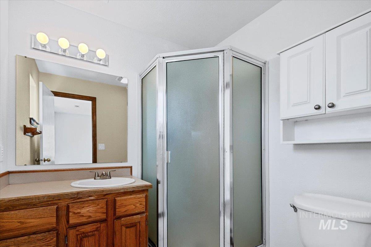 6970 Pearl Rd Property Photo 37