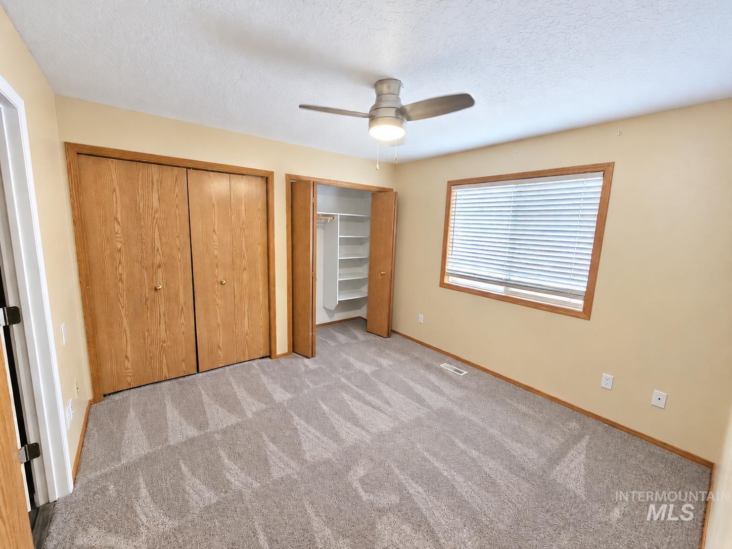 544 Knights Circle Property Photo 9