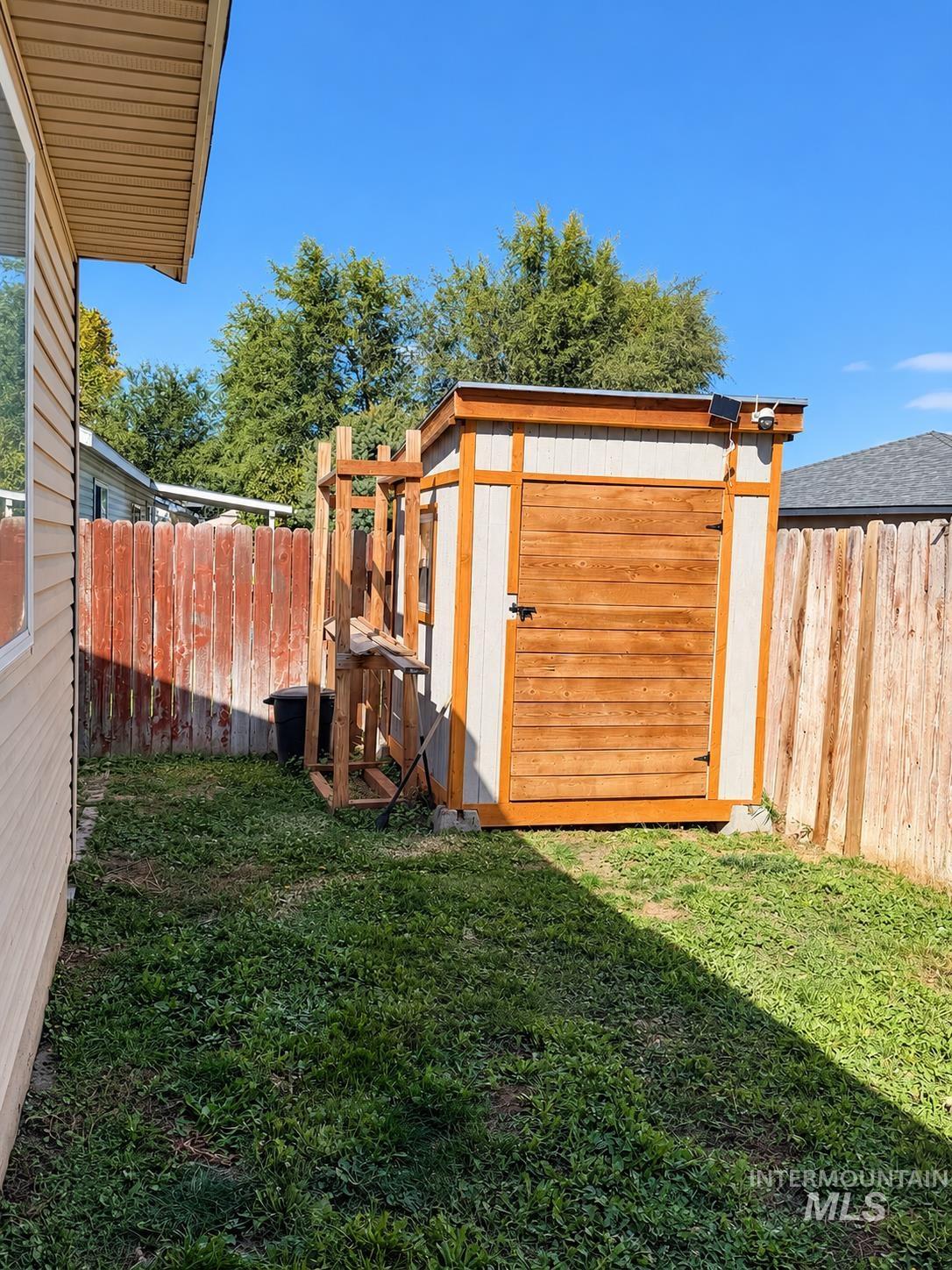 544 Knights Circle Property Photo 23