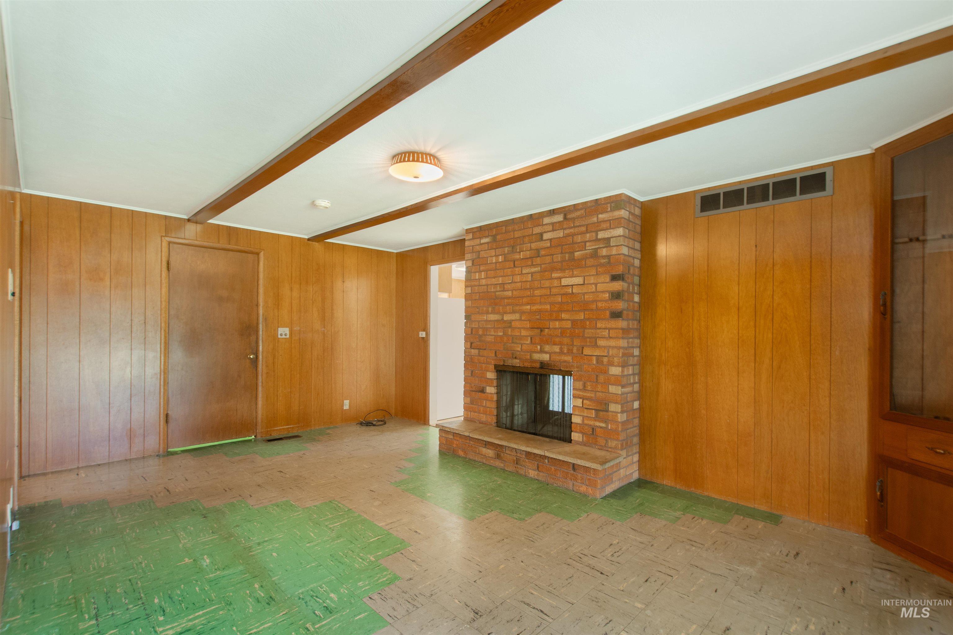 2716 N Redway Road Property Photo 8