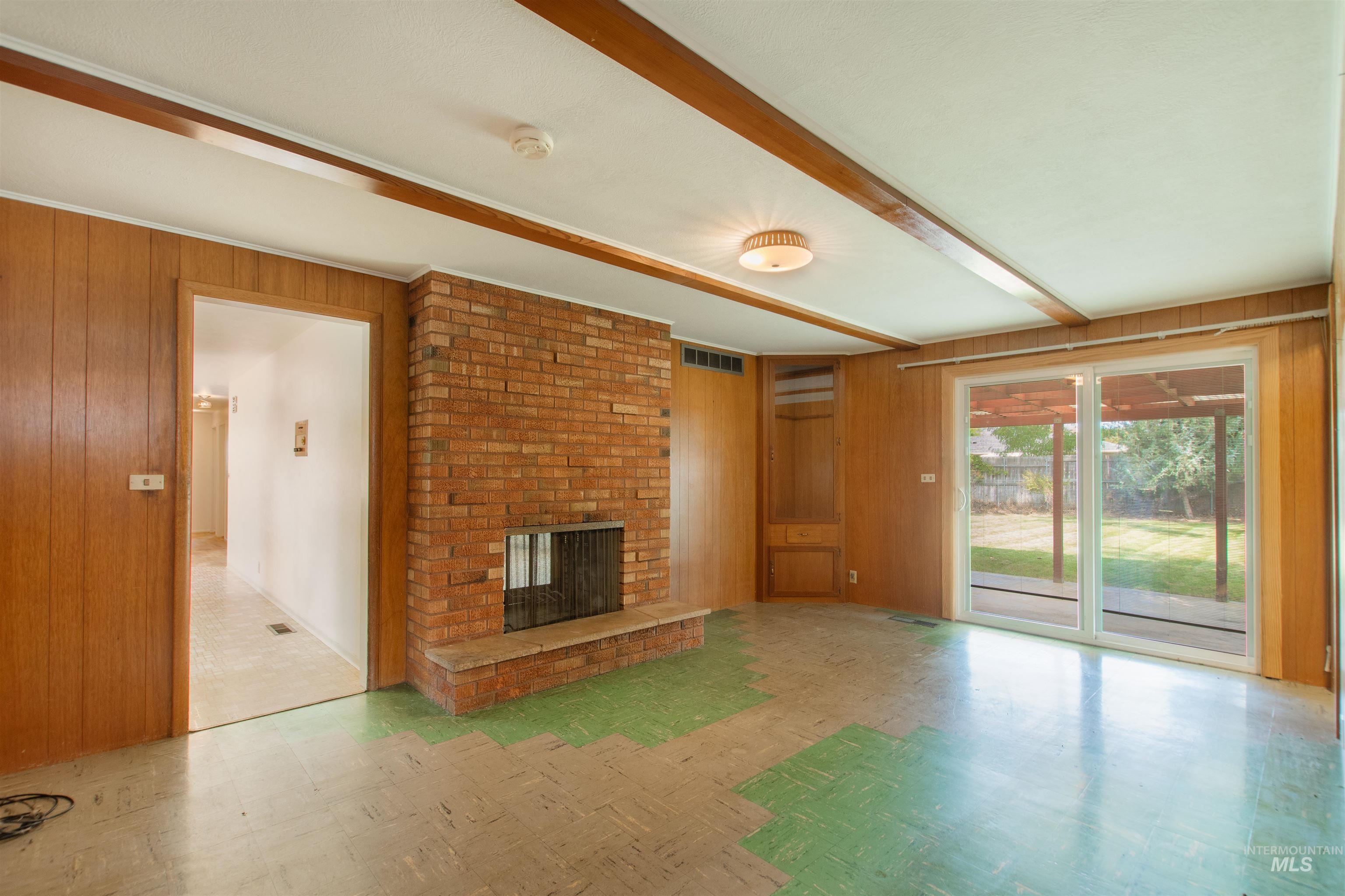 2716 N Redway Road Property Photo 9