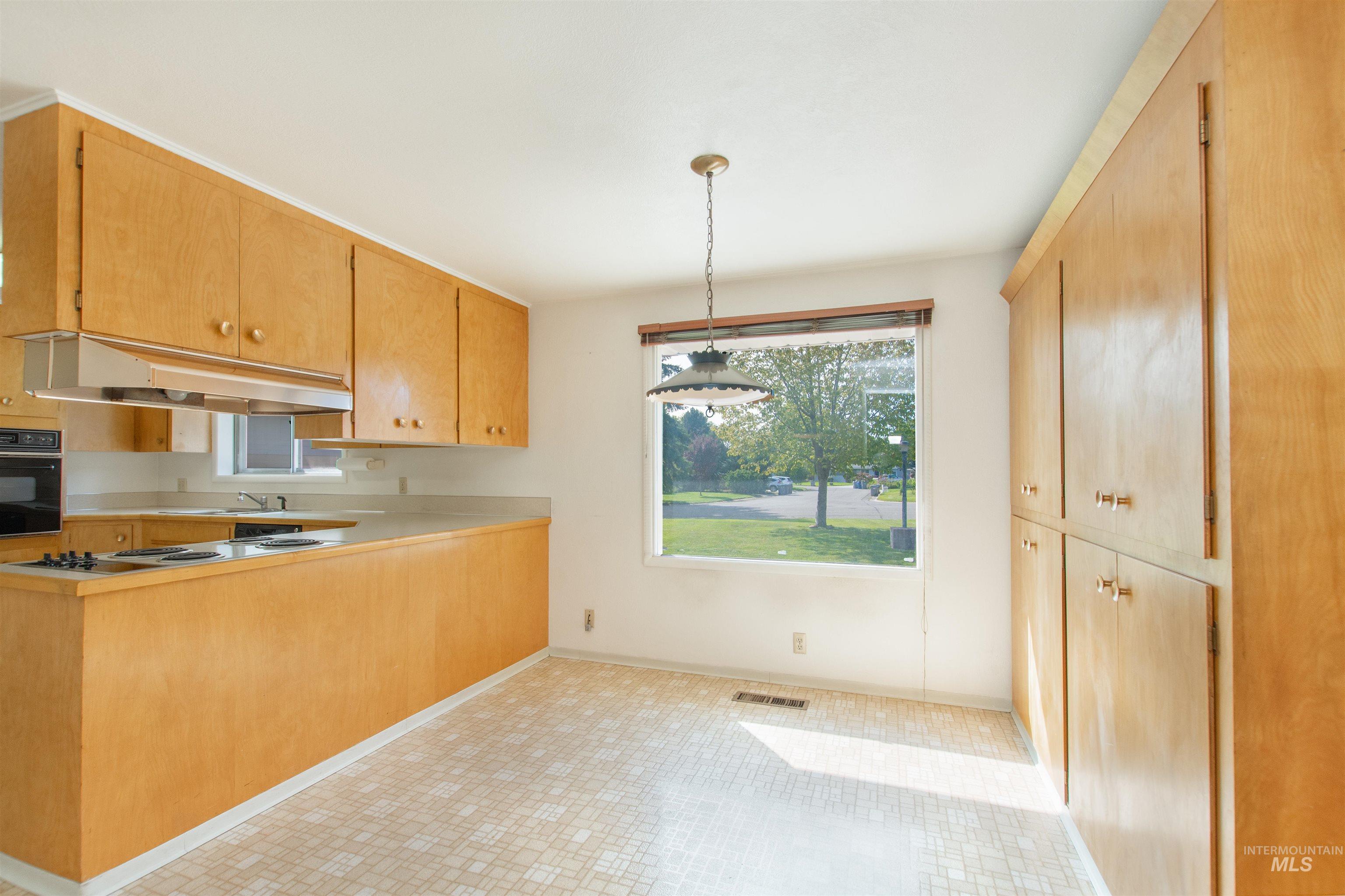 2716 N Redway Road Property Photo 15