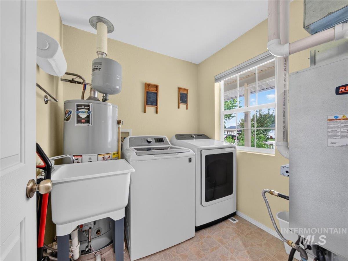 314 Wilson Ave Property Photo 36