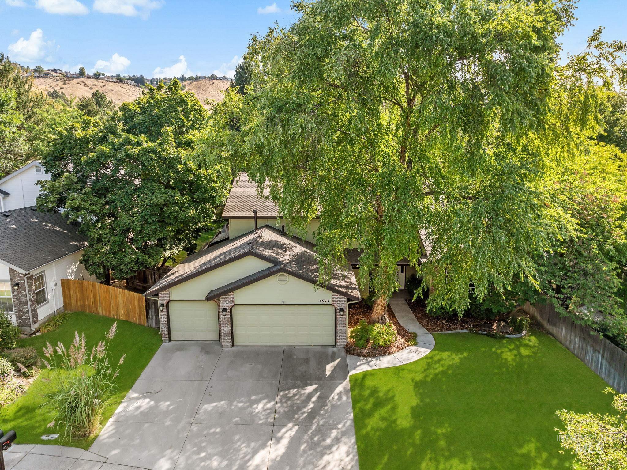 4914 N Point Place Property Photo 40