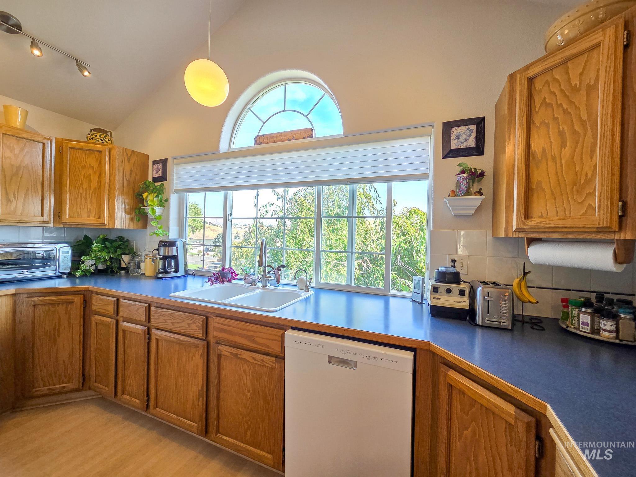 3604 Masters Dr Property Photo 8