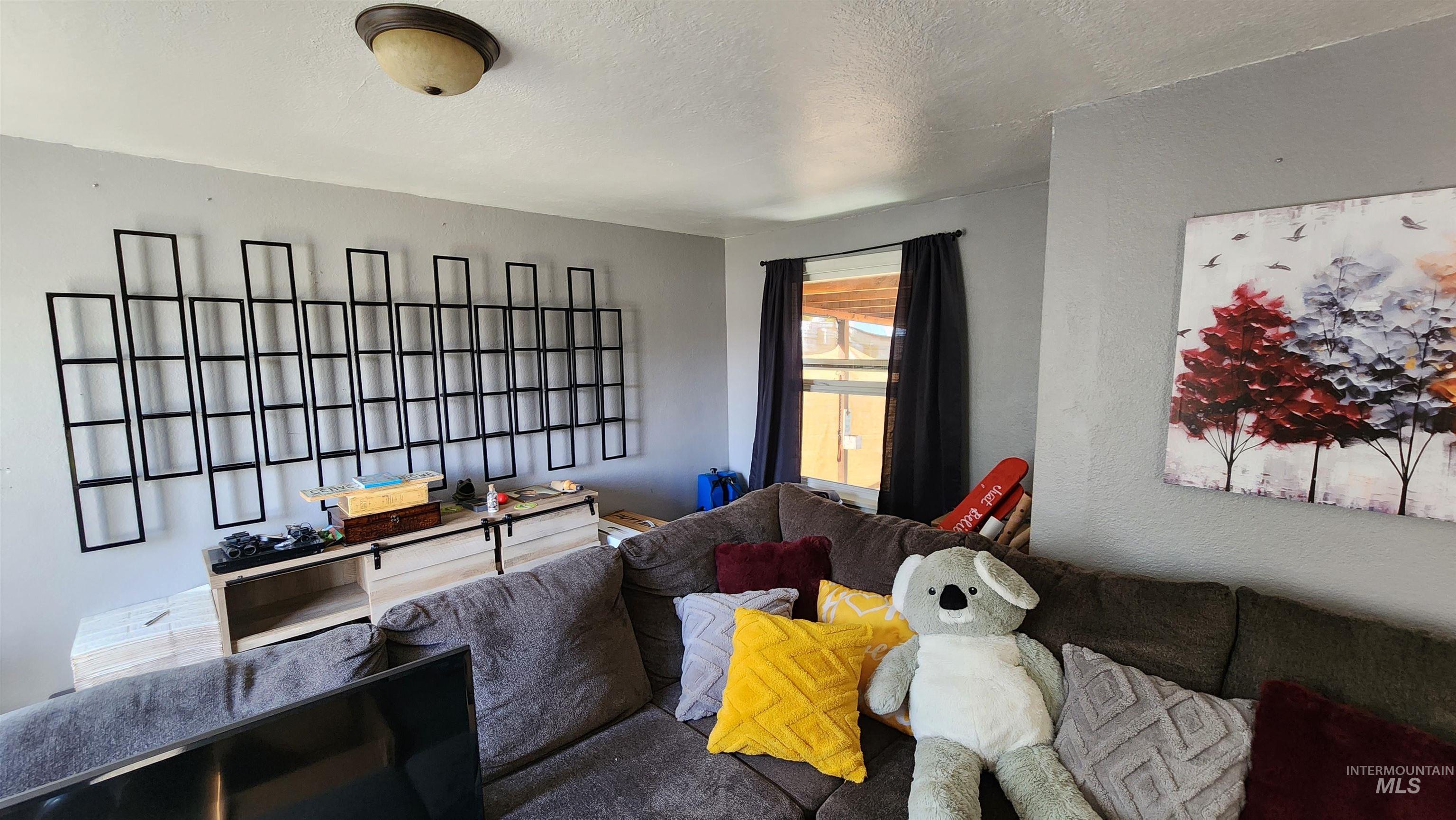 3408 11th Street Property Photo 7