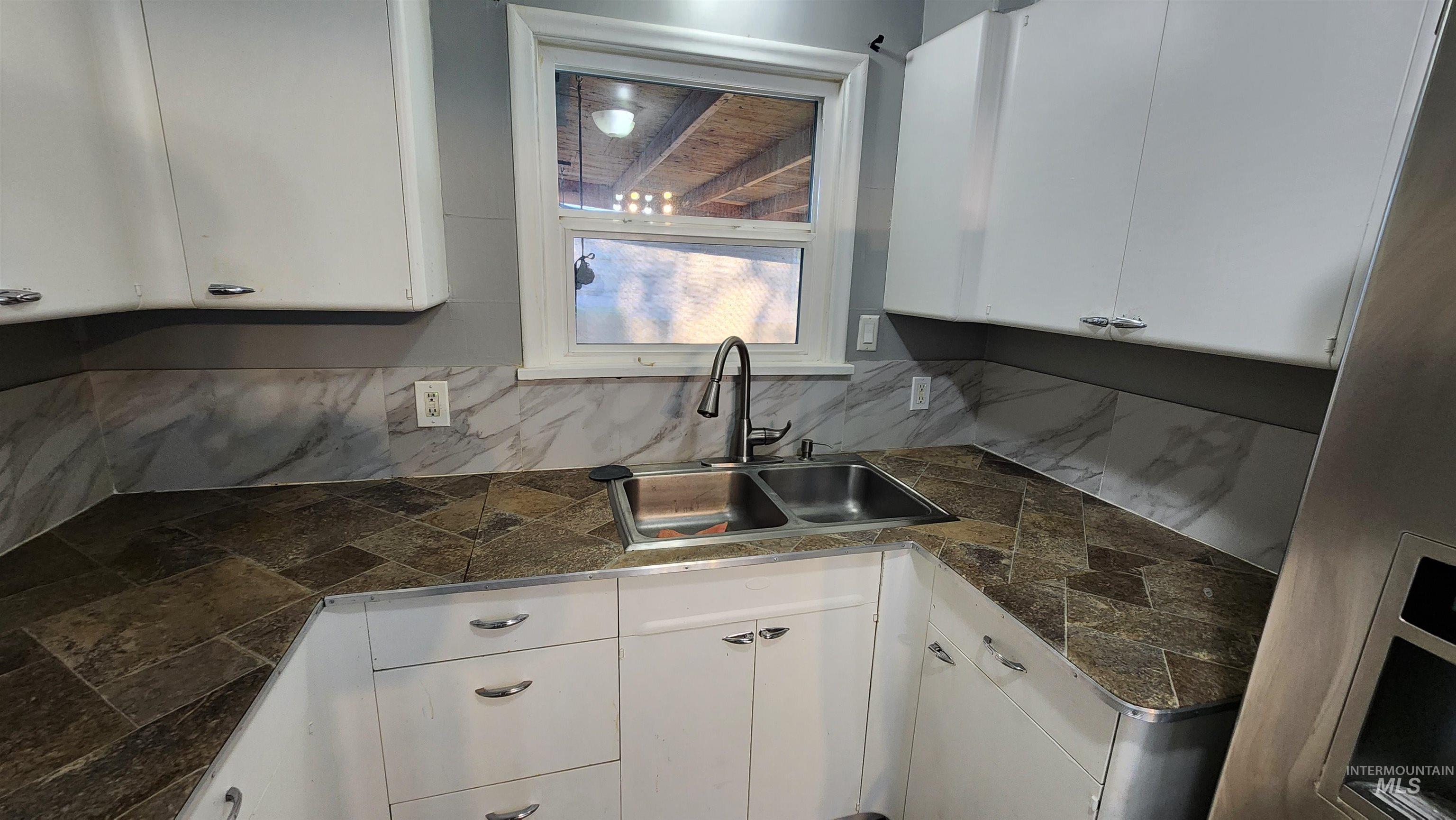 3408 11th Street Property Photo 15