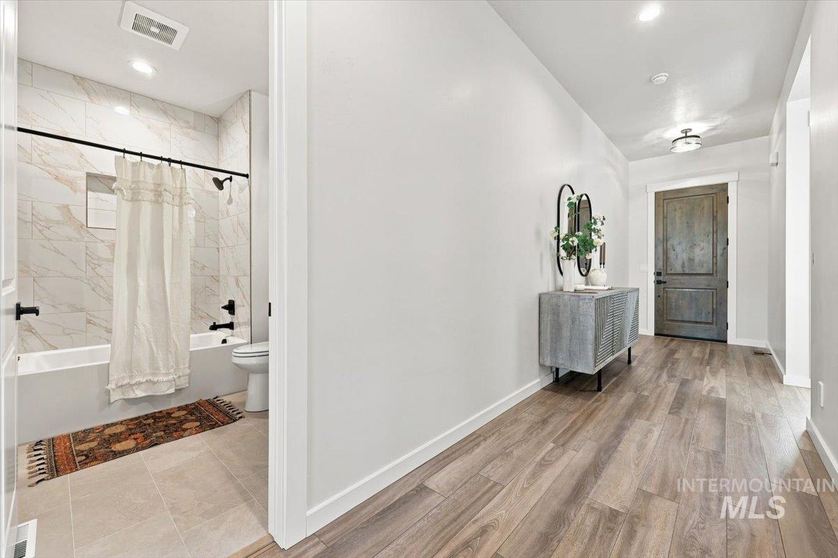 598 W Millstone St Property Photo 14