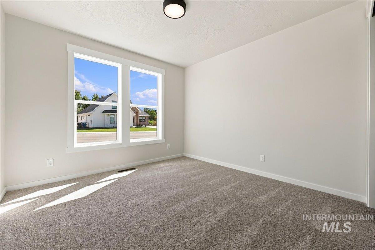 598 W Millstone St Property Photo 16