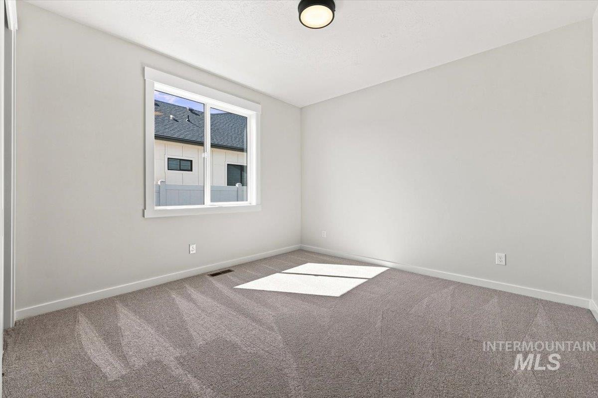 598 W Millstone St Property Photo 18