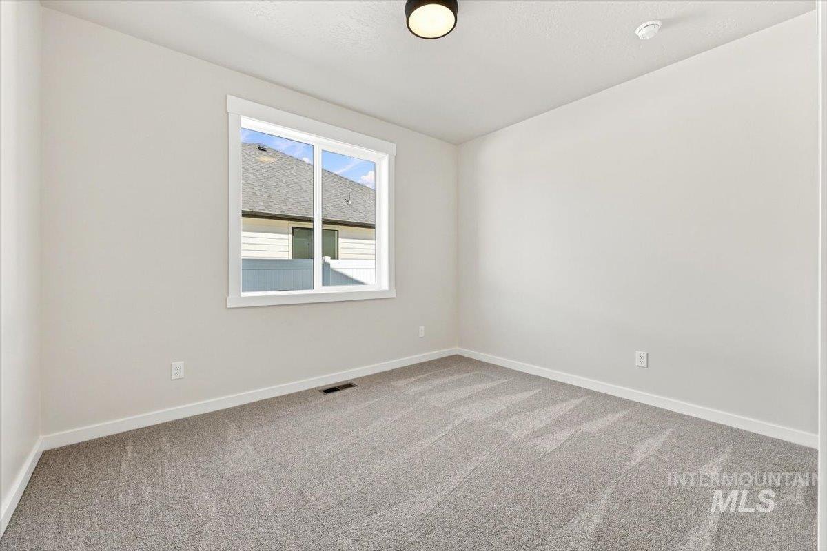598 W Millstone St Property Photo 19