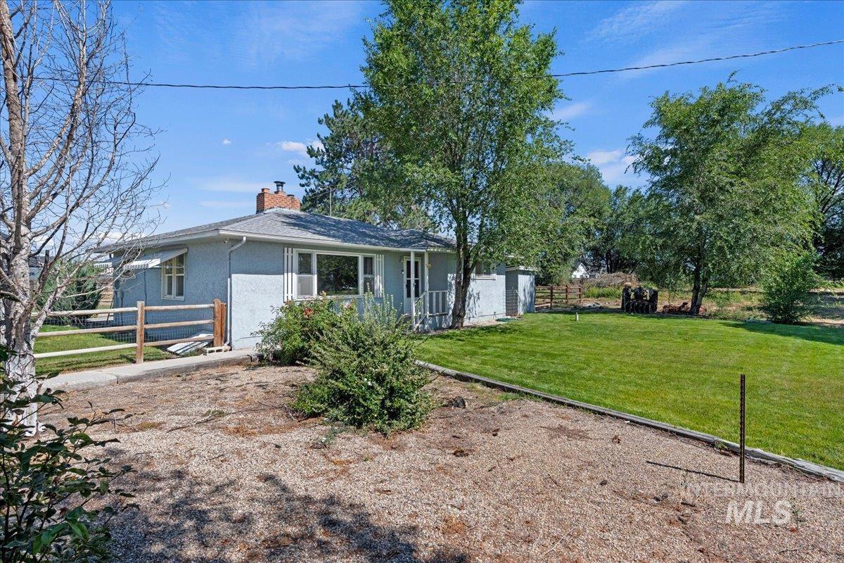 2519 E Homedale Rd Property Photo 1