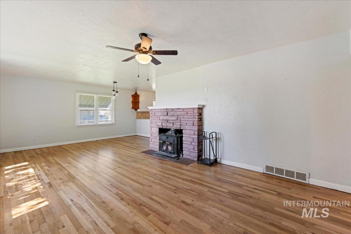 2519 E Homedale Rd Property Photo 4