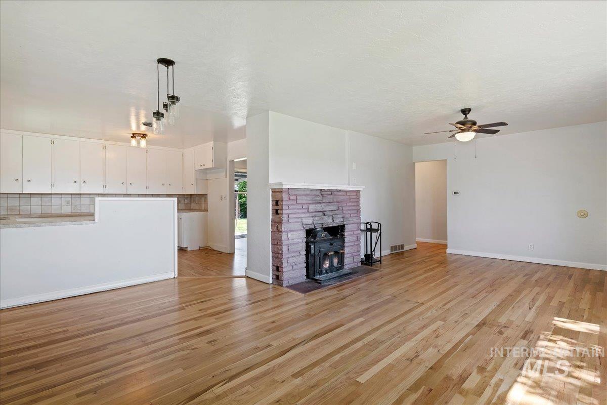 2519 E Homedale Rd Property Photo 6
