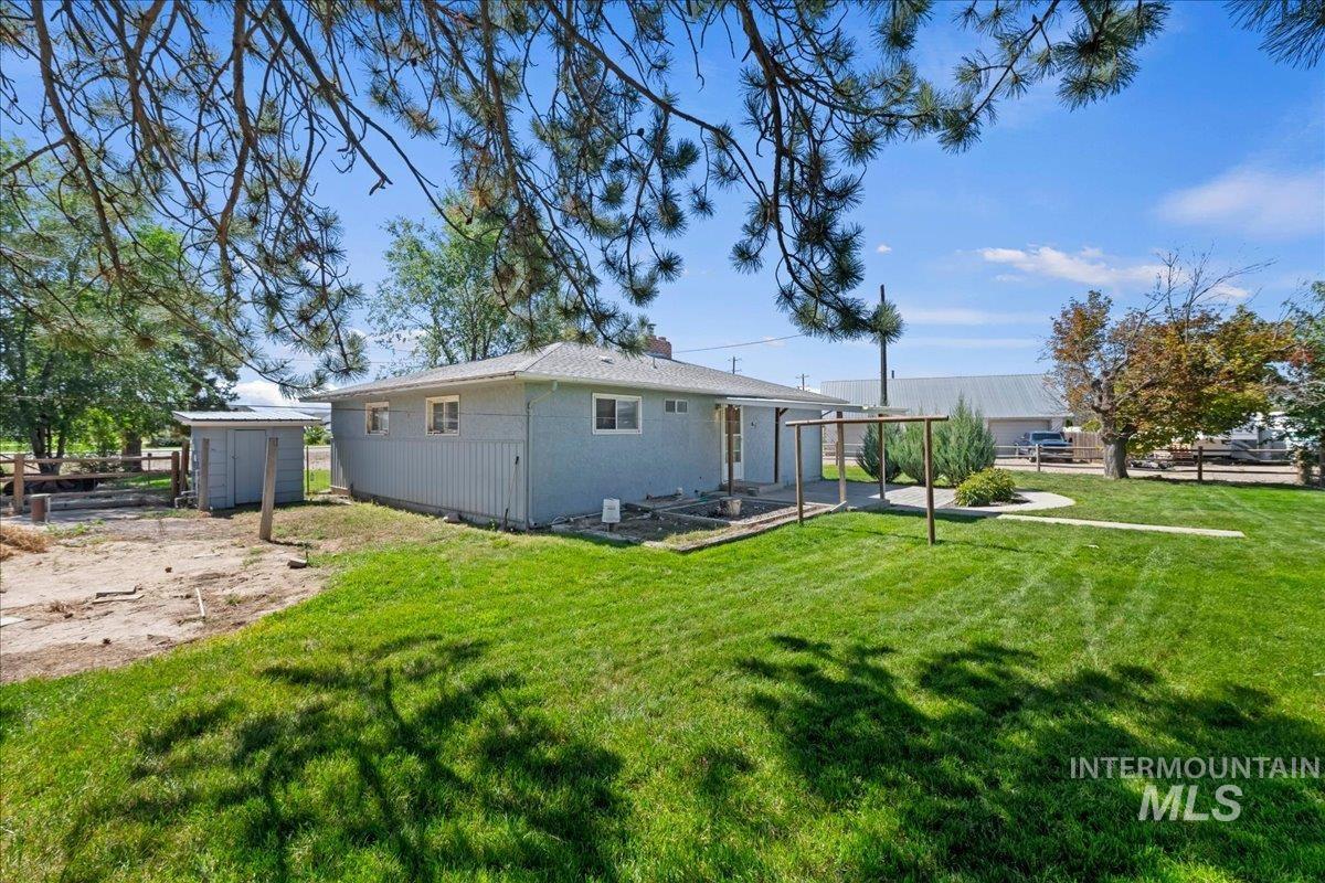 2519 E Homedale Rd Property Photo 16